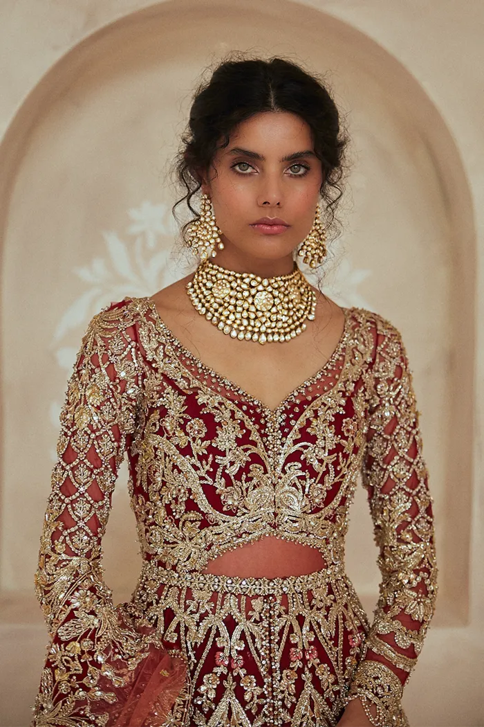 Aab -E -Zar '20 - Scarlet