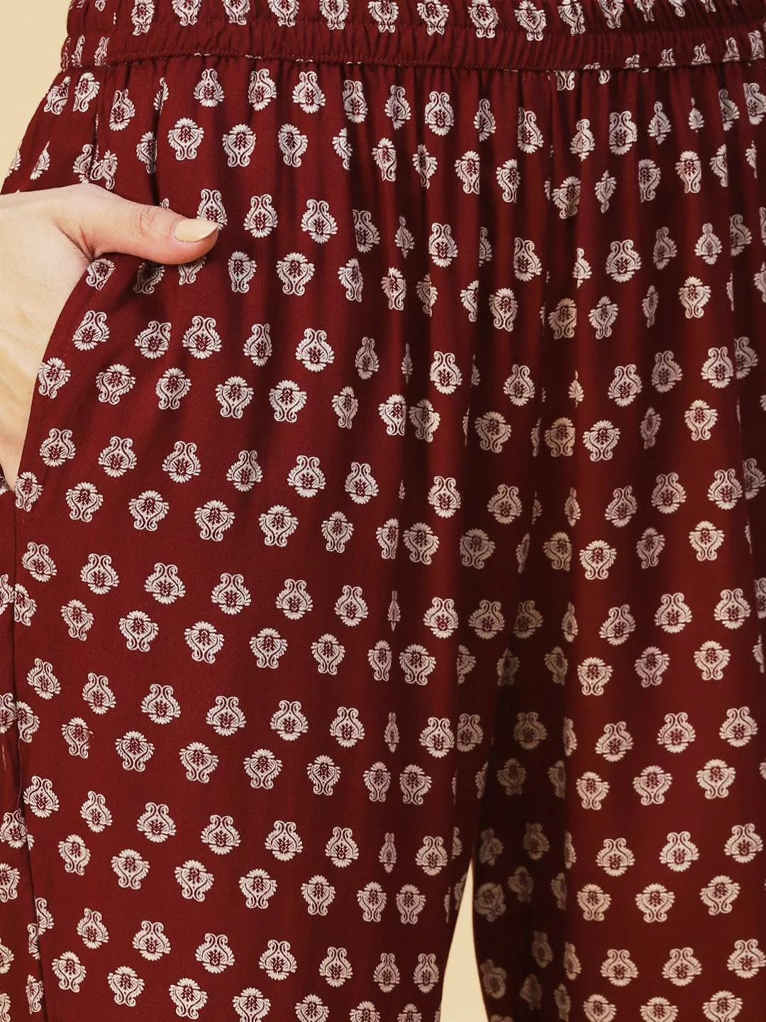 Floral Printed Embroidered Kurta With Pants - Maroon