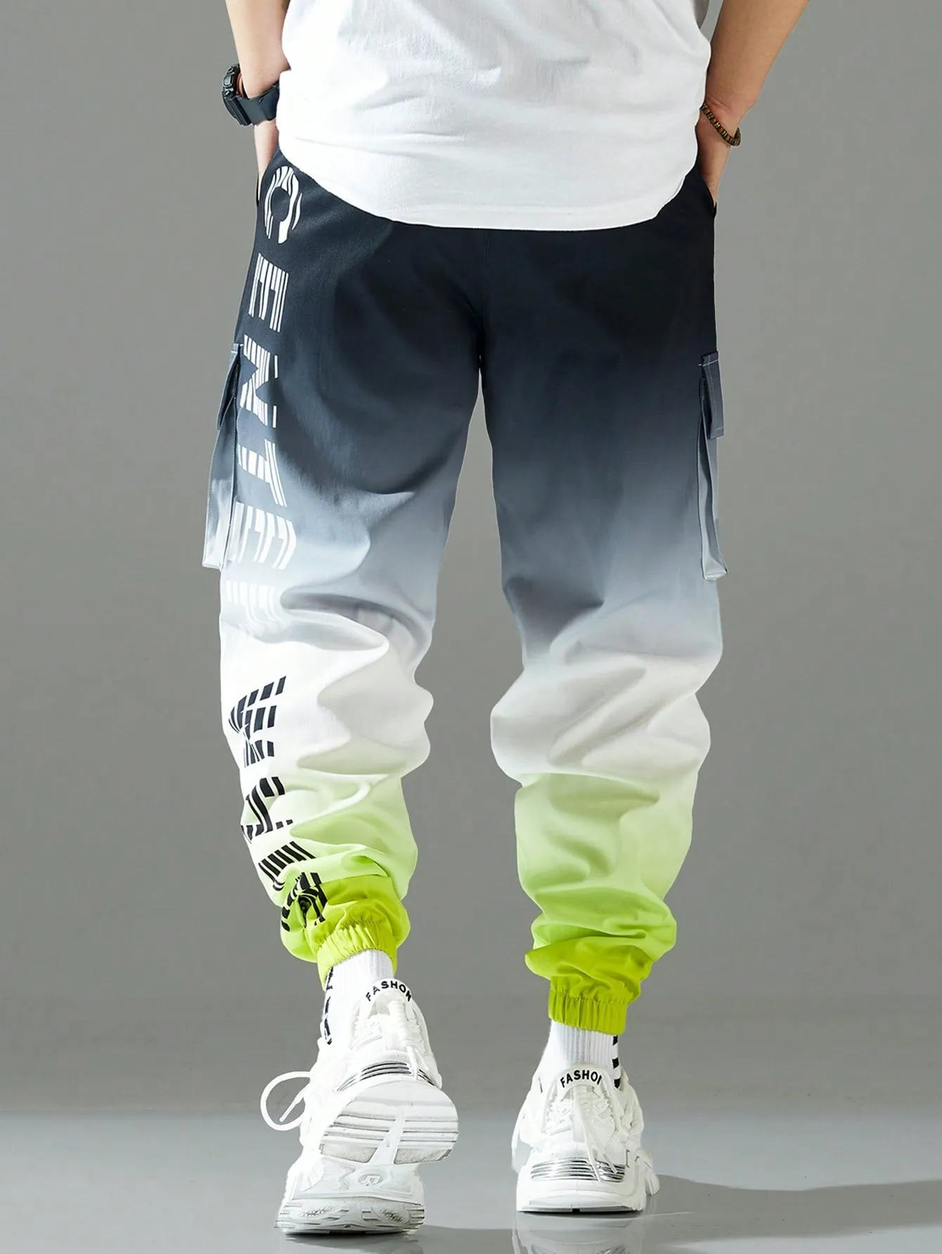 Manfinity EMRG Men's Simple Printed Daily Pants