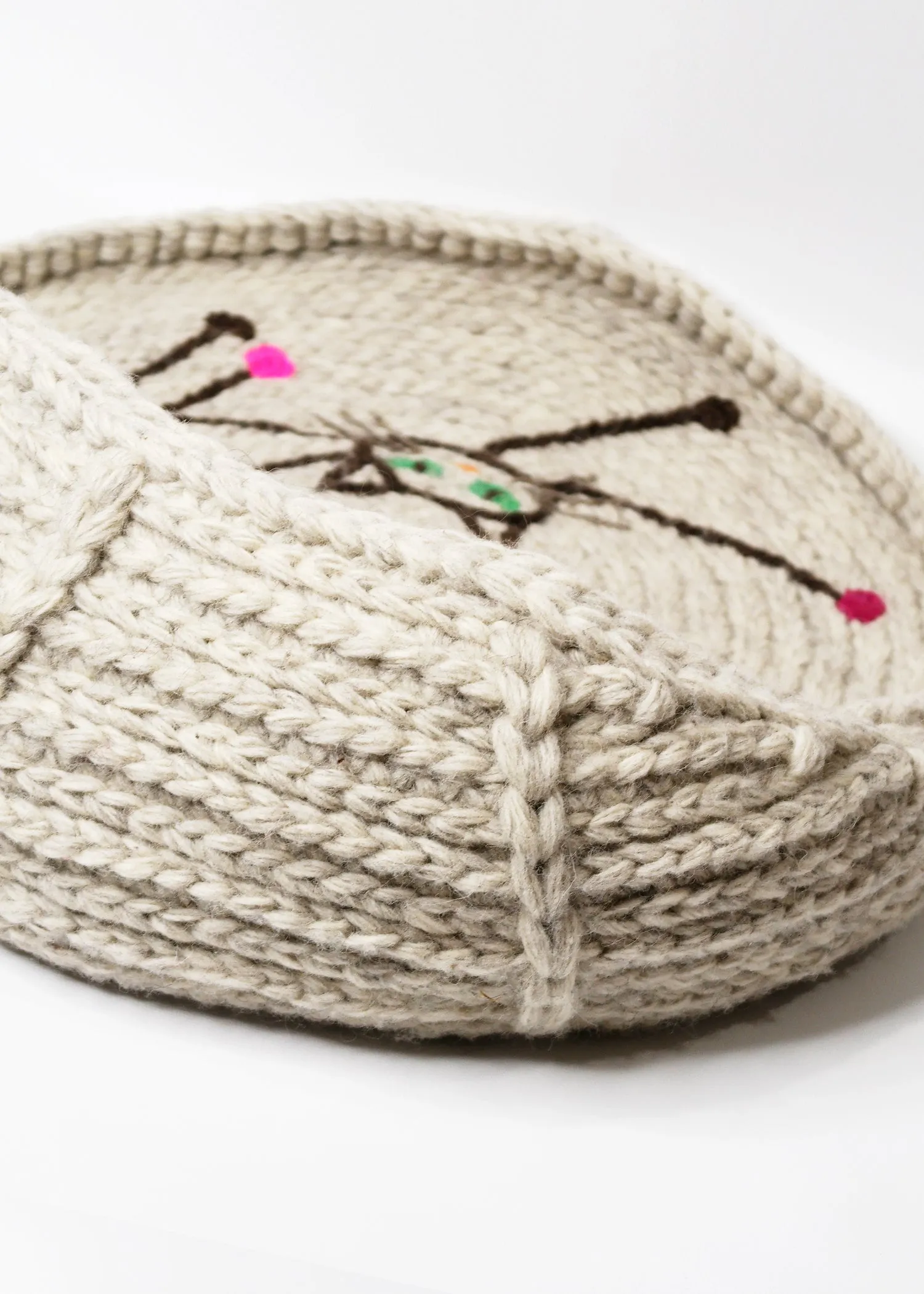 SOFT NATURAL WOOL CAT SNUG