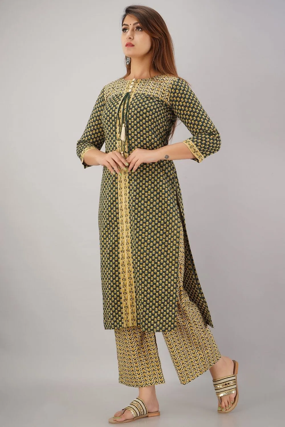 SVARCHI Women's Cotton Cambric Buti Printed Straight Kurta & Palazzo Set (Green)