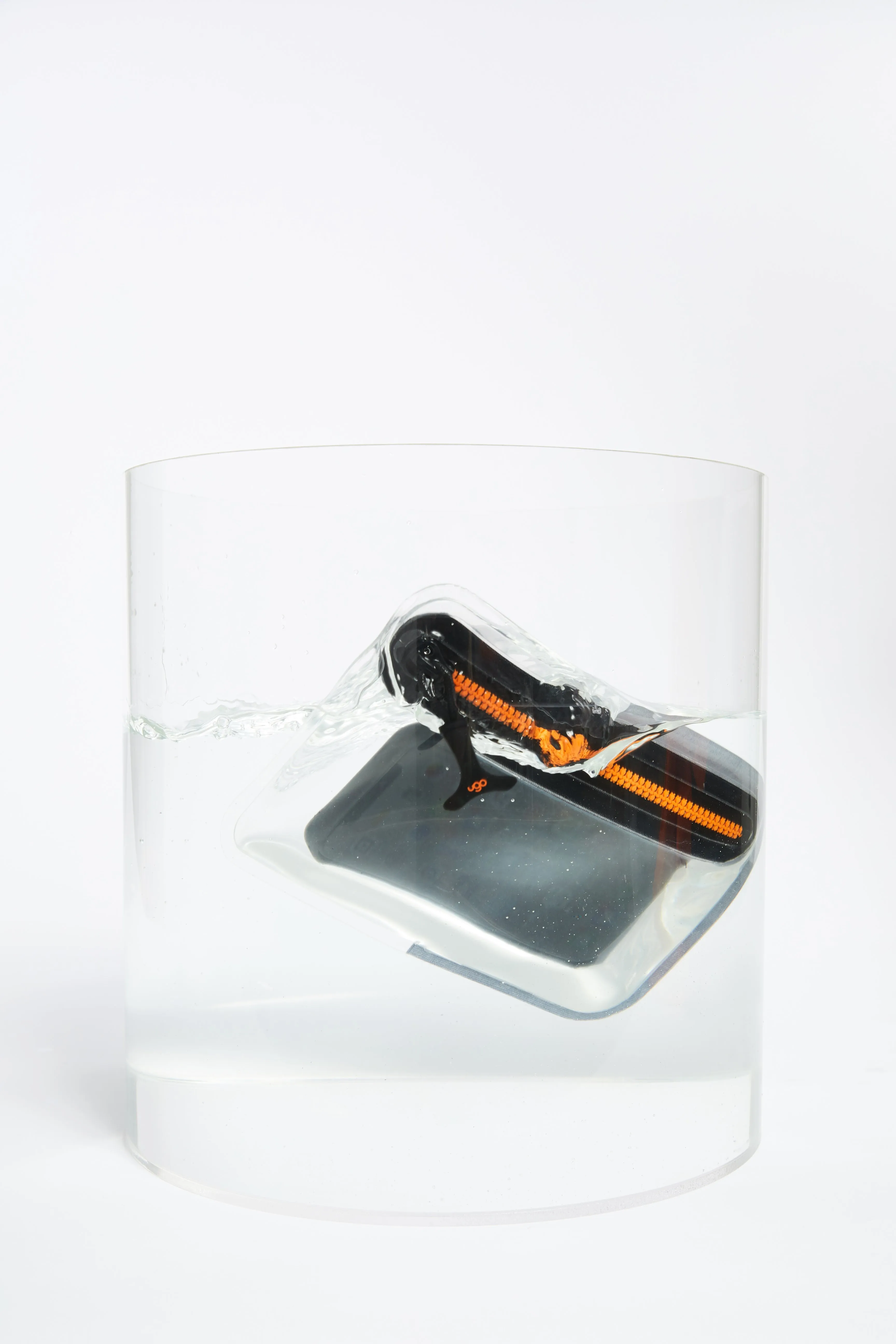 ugo® SLIM Black Geo Collection