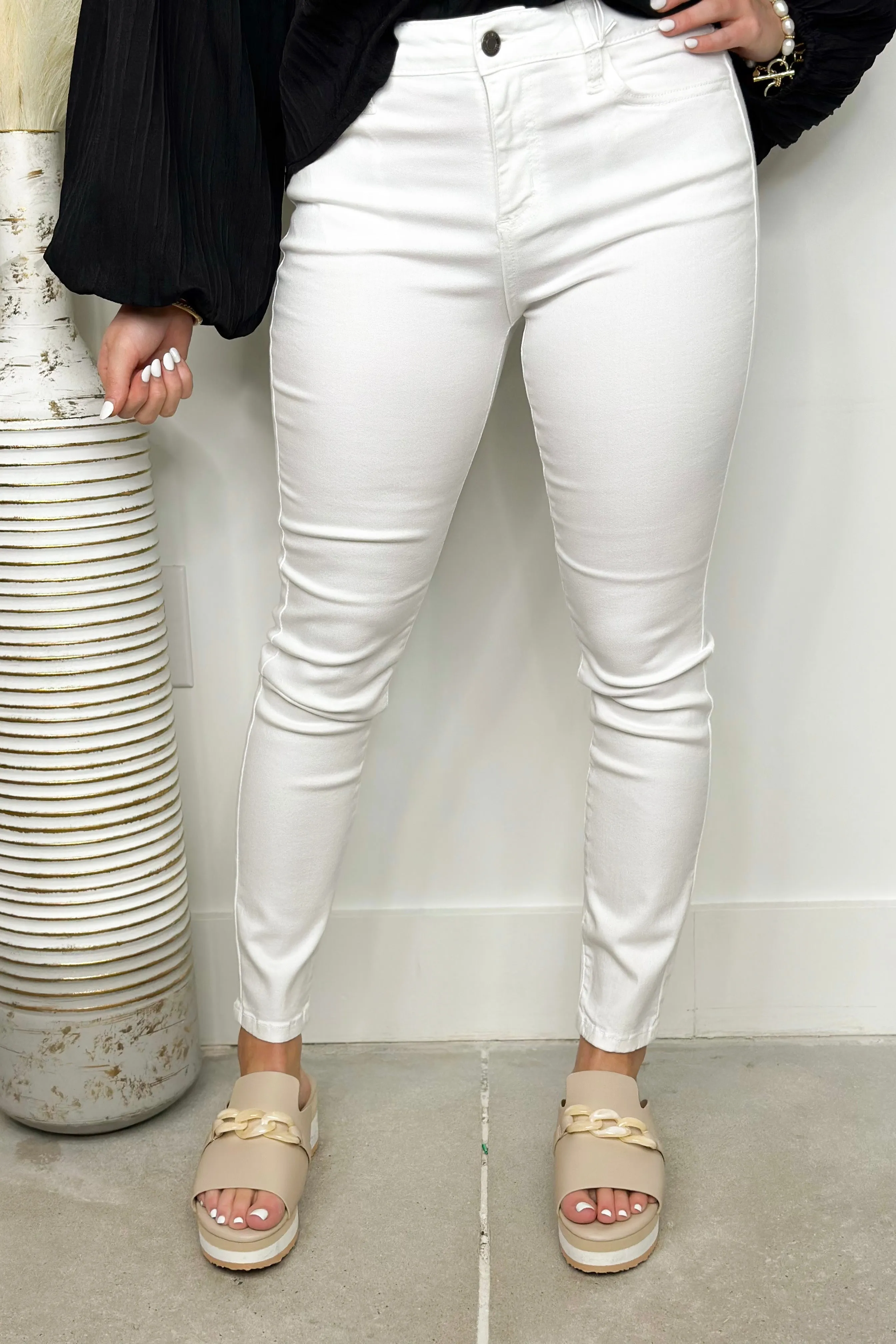 White Mid Rise Crop Skinny *Final Sale*